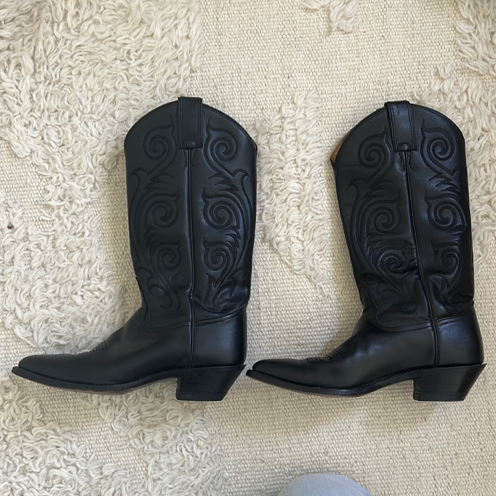 Tony llama cowboy boots, great condition